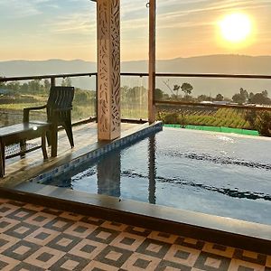 Suite Private Pool